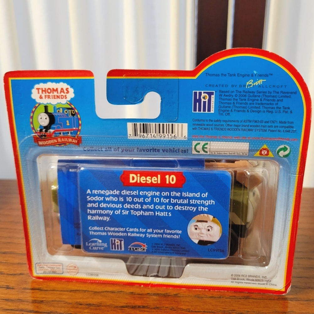 Thomas Wooden Railway Diesel 10 Engine - 2006 - New in Package - Picture 2 of 6